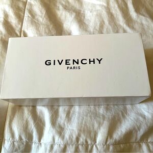 Givenchy Paris White Box